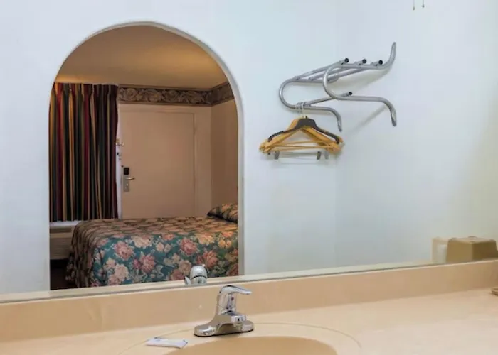 Executive Inn & Suites Highway Us 59