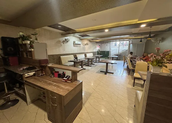 Hotel Corbett Inn