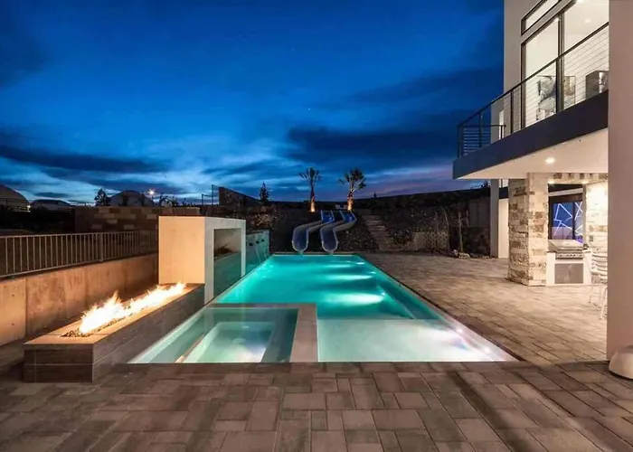 Extraordinary Mountain View House In Utah With Private Heated Pool Plus Slides And Hot Tub, Pickleball Court, Firepit, Game Room & Golf Putting Green