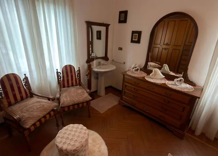Etoile Hotel