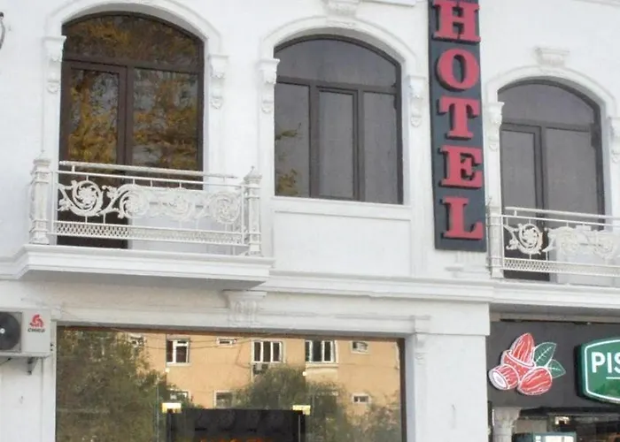 Navoiy Hotel