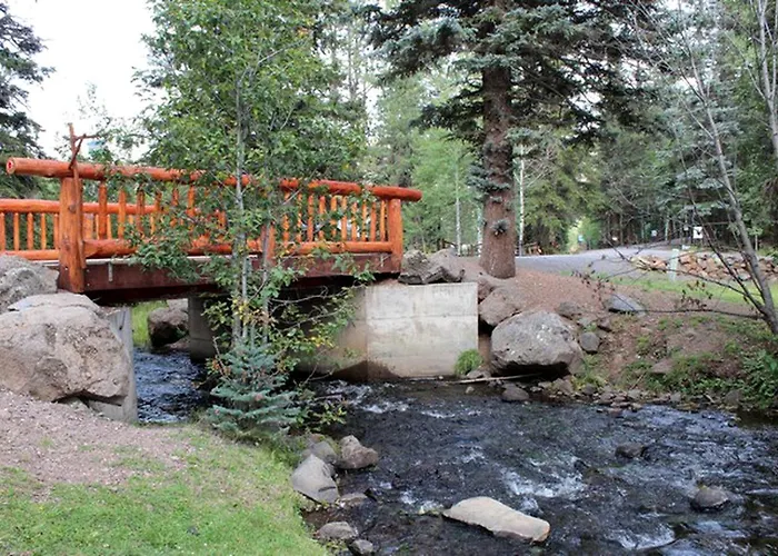 Charming Room On A Lodging Retreat Amid The White Mountains In Greer, Arizona