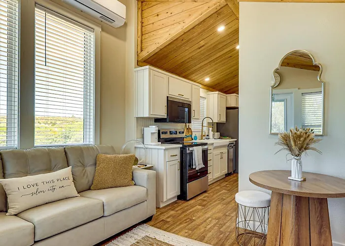 Secluded Tiny Home On 1 Acre Near Dtwn Silver City