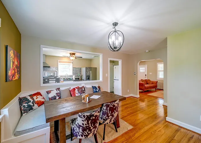 1 Mi To Trolley Square! Family Home W/ Bar & Yard