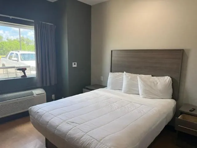 Super Inn Sulphur