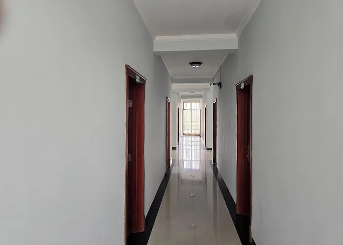 Yiganda Hotel, Safari Tours