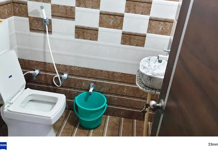 Hotel Mansarovar