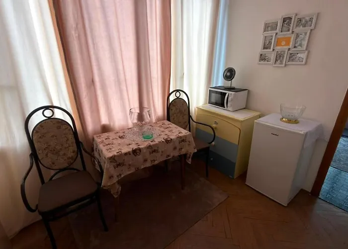 Etoile Hotel