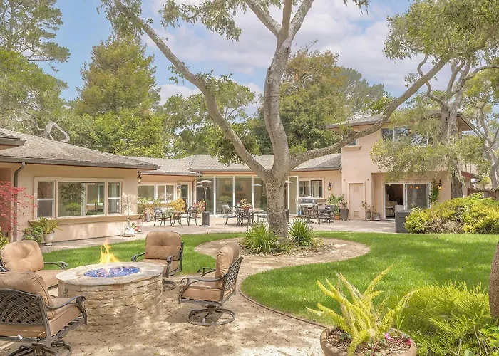 3885 Pebble Beach Oasis