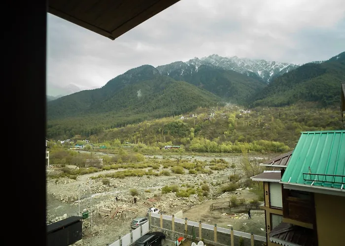 Walnut Village Resort