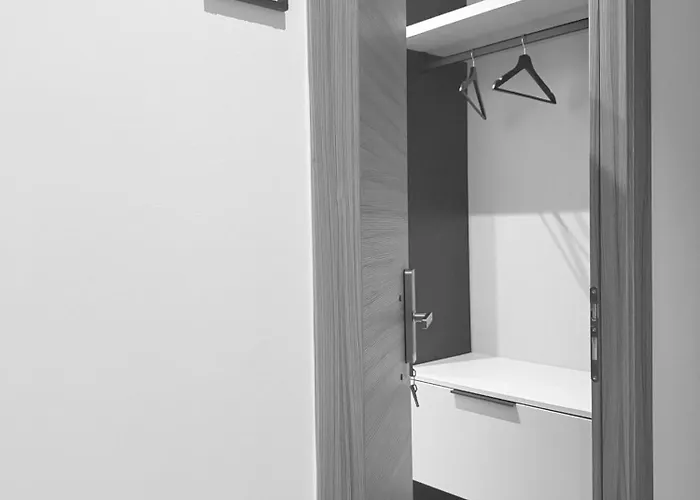 S S Sophie's Suites