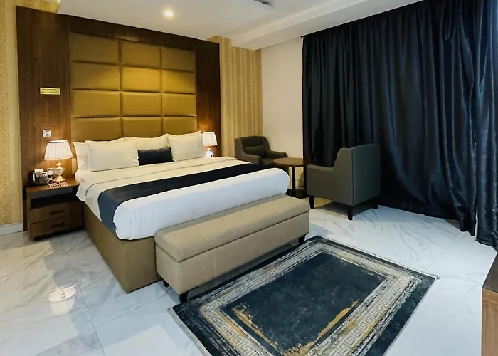 Depalms Hotel & Suites