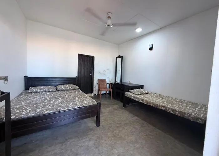 Seasong Bungalow Arugambay