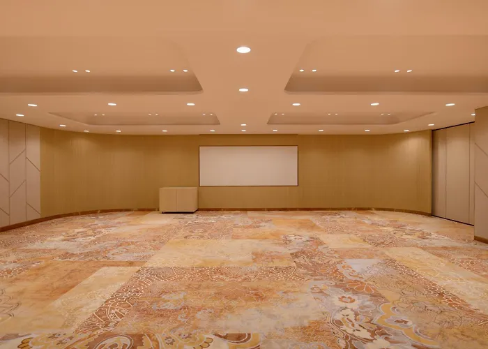 Lemon Tree Hotel, Bharuch