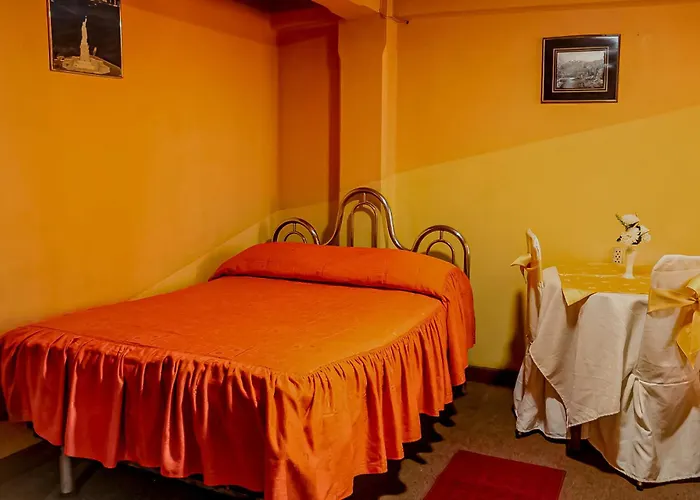 Hotel Monarca