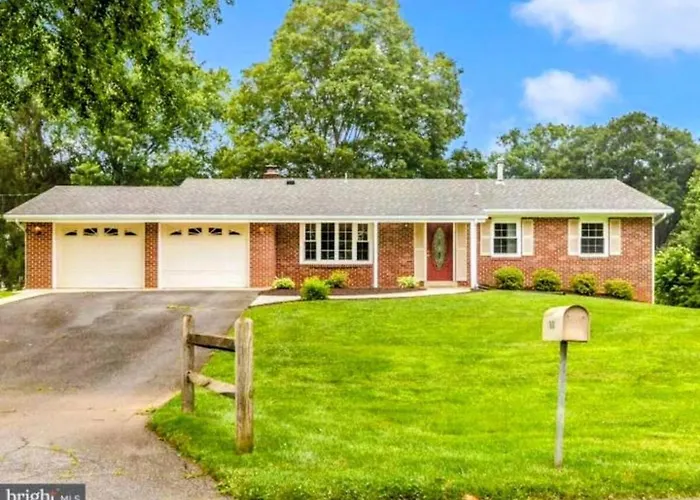 Spacious 4Br Rockville Yard, Bbq, Free Parking