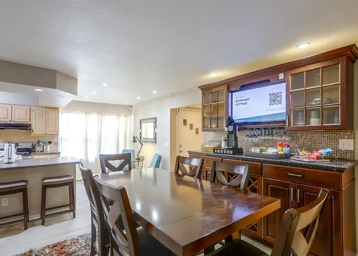 Group-Friendly Rambler W/ Fenced Backyard & Deck
