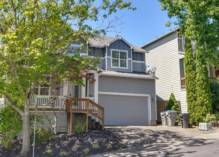 Spacious Tigard Home Near Downtown Portland