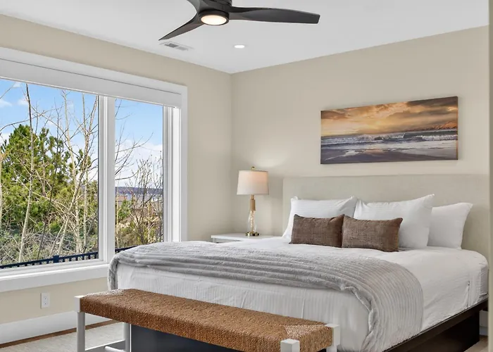Luxurious 6-Bedroom Home In Bay Harbor With Stunning Amenities!