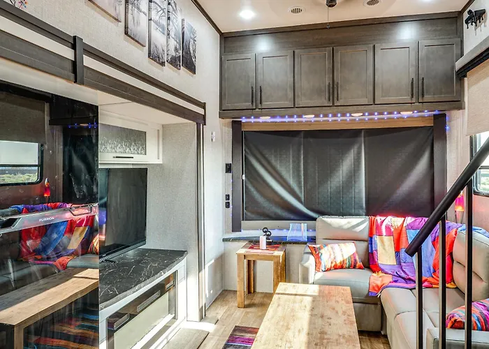 Hot Tub & Mtn Views! Carlsbad Rv Retreat