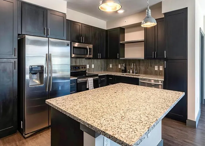 Landing Modern Apartment With Amazing Amenities