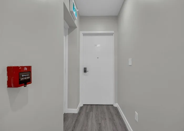 The Crown Suite