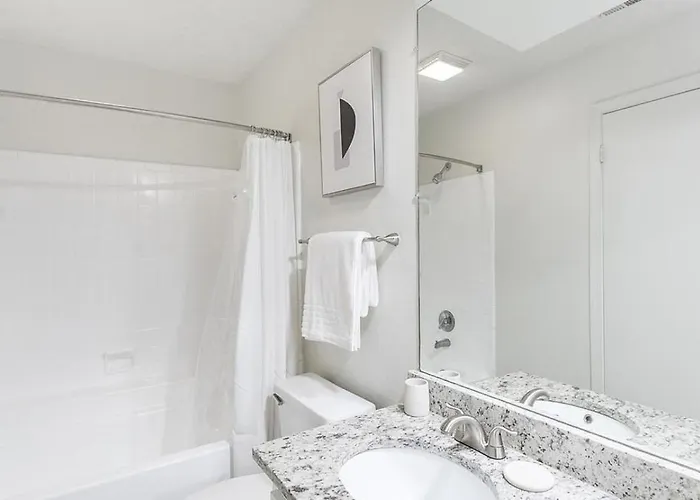 Landing Modern Apartment With Amazing Amenities