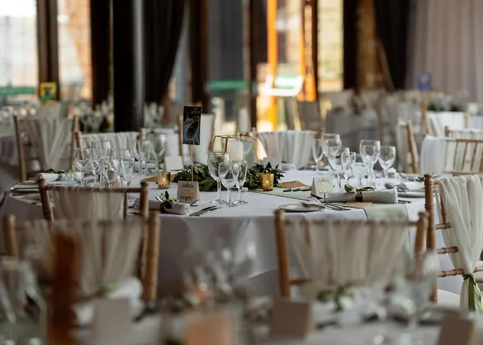 Voco Lythe Hill Hotel & Spa By Ihg