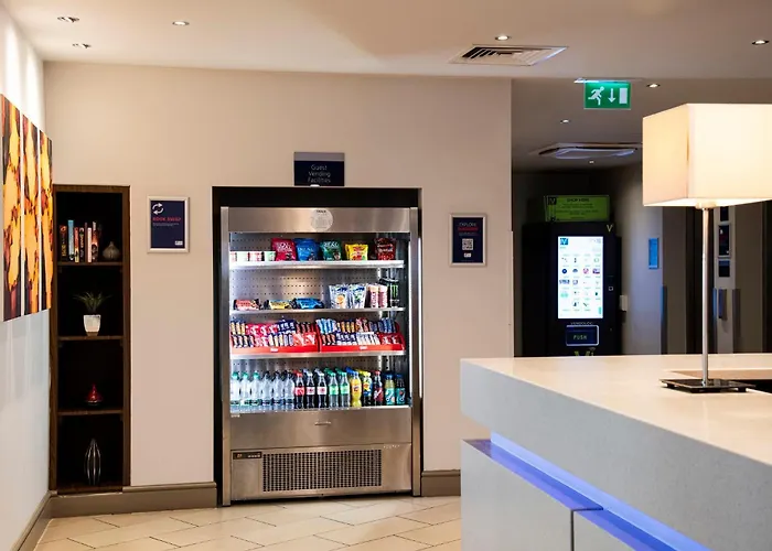 Holiday Inn Express Glasgow Airport By Ihg