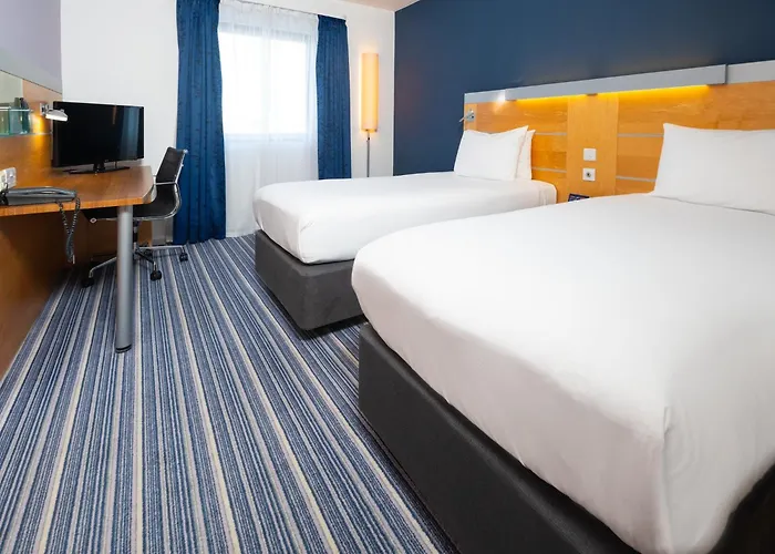 Holiday Inn Express Bedford By Ihg