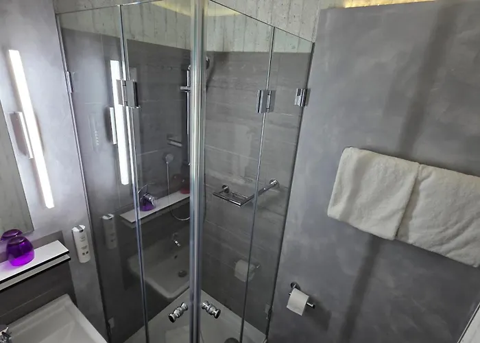 Hotel Cristall - Frankfurt City