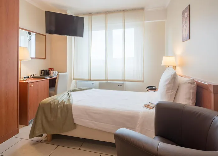Best Western Plus Grand Hotel Victor Hugo