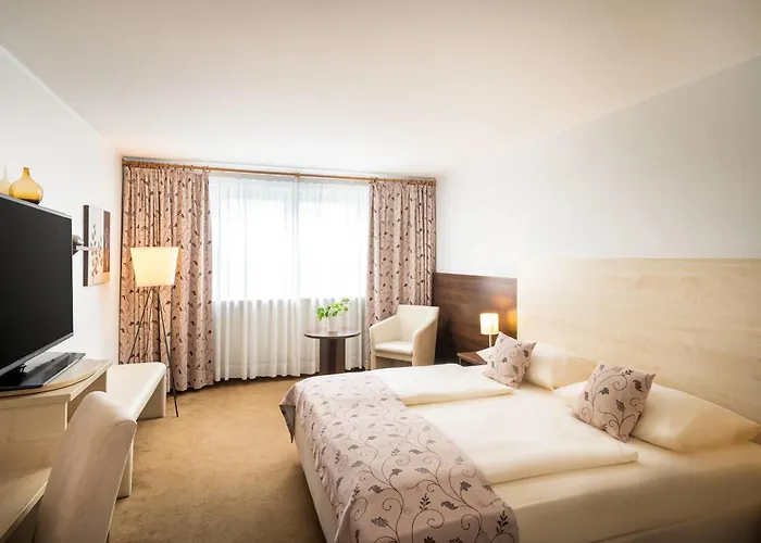 Qu Hotel, Trademark Collection By Wyndham