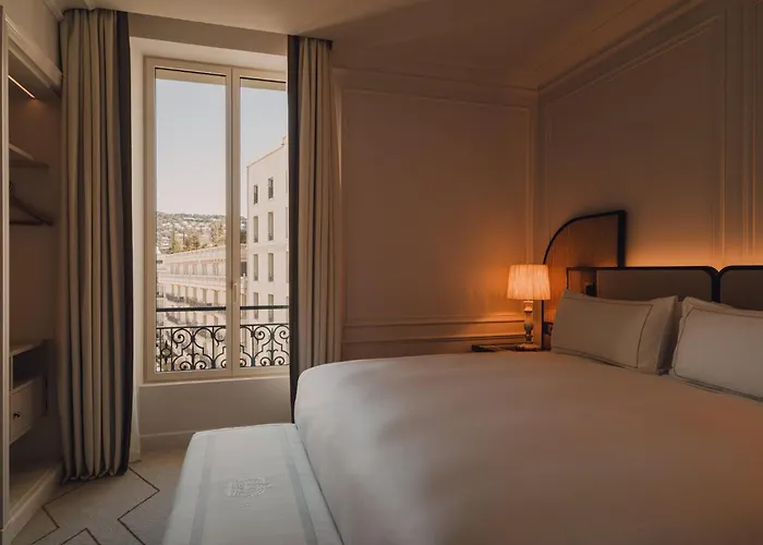 Carlton Cannes, A Regent Hotel