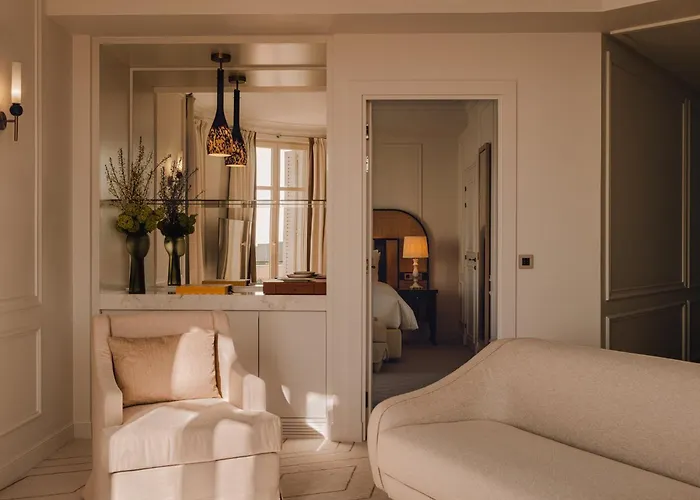 Carlton Cannes, A Regent Hotel