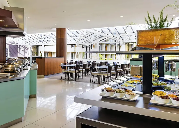 Novotel Queenstown Lakeside