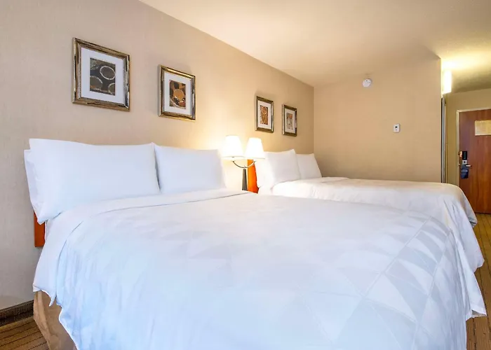 Allure Hotel & Conference Center