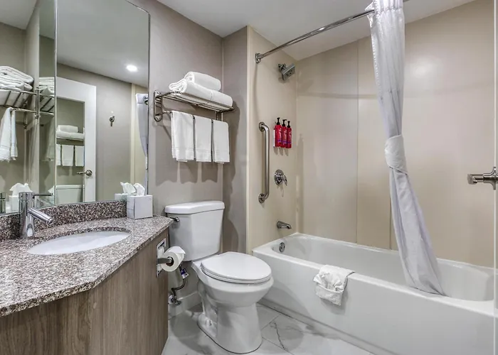 Surestay Plus Hotel By Best Western Chicago Lombard