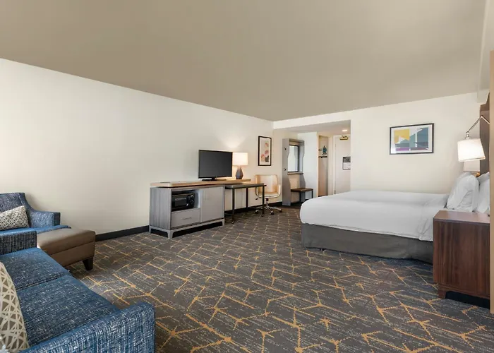 Holiday Inn & Suites Oakland - Airport By Ihg