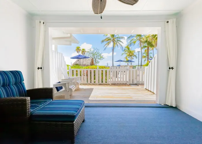 Coconut Palm Inn