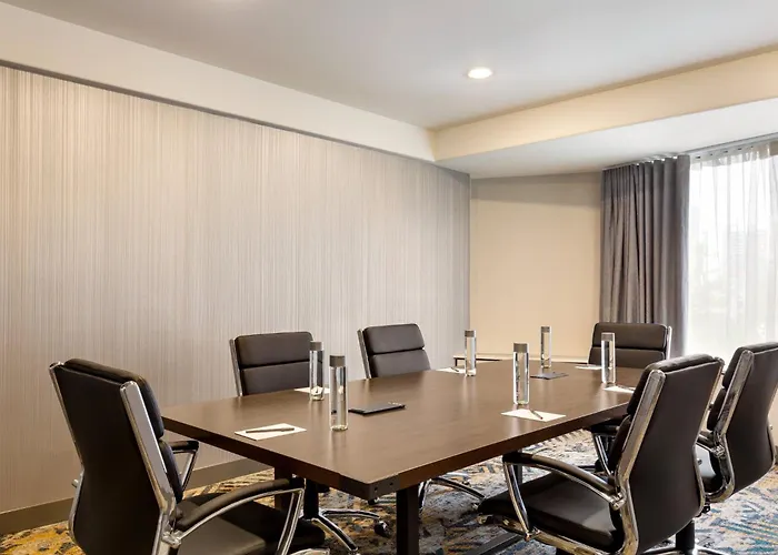 Crowne Plaza Seattle - No Resort Fee - Newly Renovated Ihg Hotel