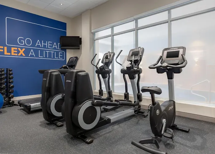 Holiday Inn Express Hotel & Suites Toronto - Markham By Ihg
