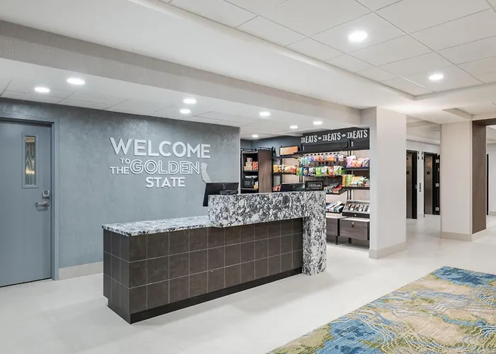 Hampton Inn & Suites Oakland Airport-Alameda