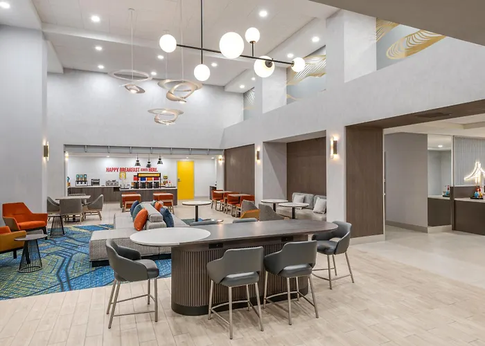 Hampton Inn & Suites Oakland Airport-Alameda