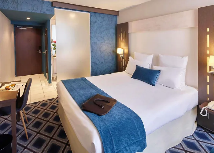 Mercure Chartres Centre Cathedrale
