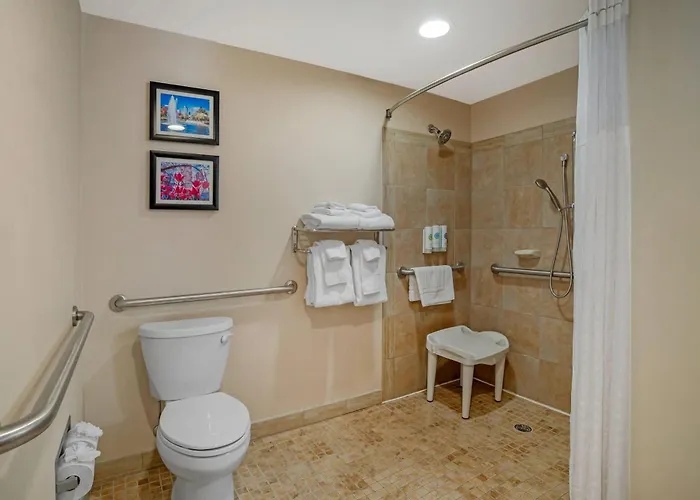 Comfort Suites Huntersville Near Lake Norman