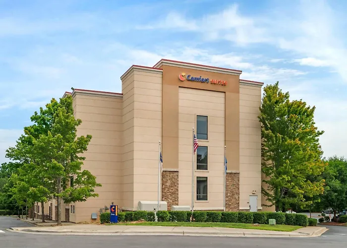Comfort Suites Huntersville Near Lake Norman