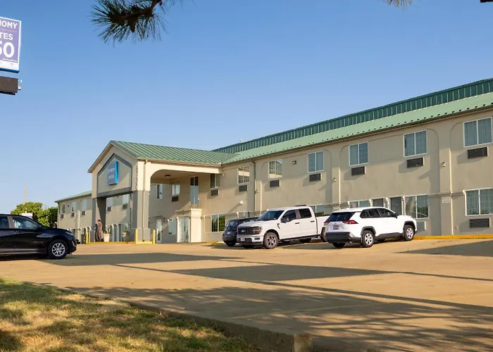 Economy Suites - Tulsa Airport