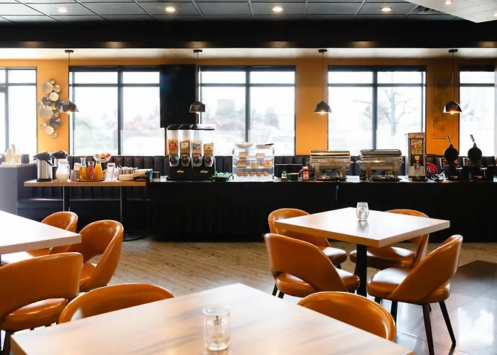 Ramada By Wyndham Surrey/Langley