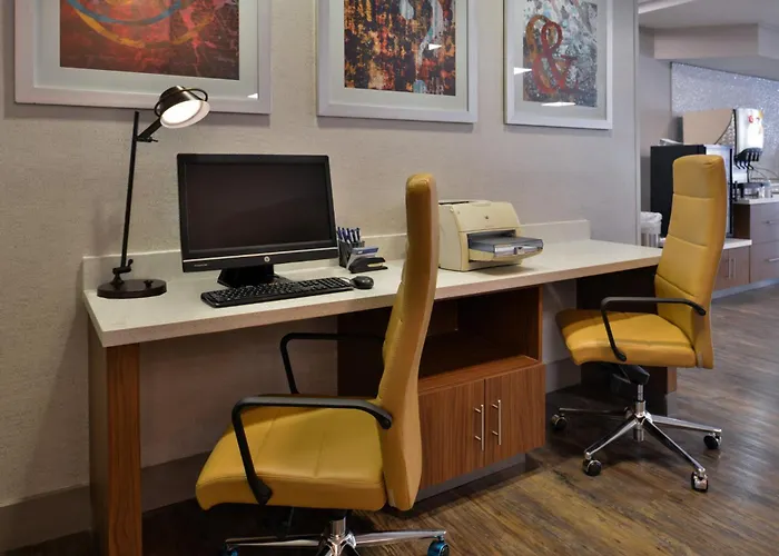 Holiday Inn Express & Suites Austin North Central By Ihg